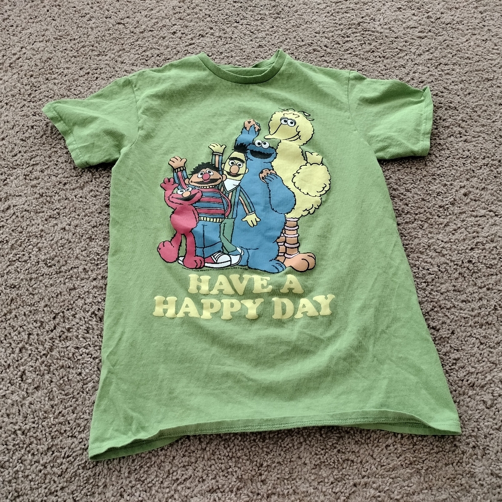 Elmo sesame Street green shirt no size tag but small looking